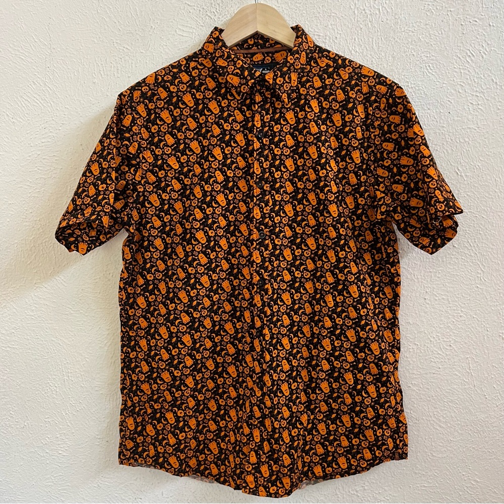 Monument black orange Halloween print shirt